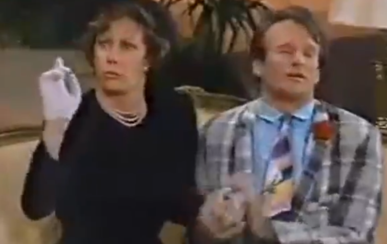Robin Williams & Carol Burnett - The Funeral